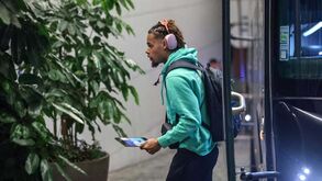 As imagens da chegada do Sporting a Gaia, com Koindredi em destaque