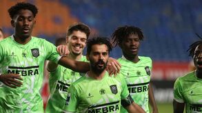 Länk Vilaverdense: Contratações inesperadas e... salários pagos