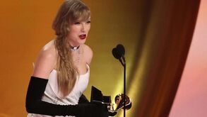 Taylor Swift faz história nos prémios Grammy em noite dominada por mulheres