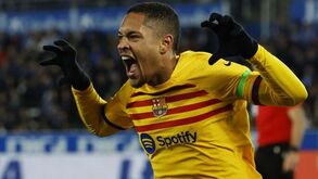 Deco: «Vitor Roque? O Liverpool comprou Darwin ao Benfica por 90 milhões...»