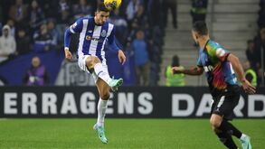 Marko Grujic tem saída do FC Porto bloqueada