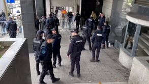 Reforço policial para a chegada de Fernando Madureira e outros arguidos ao TIC do Porto