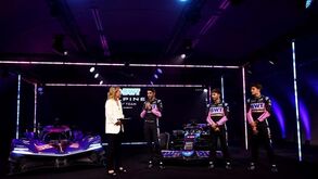 Novamente em tons de rosa: Alpine apresenta monolugar para a nova temporada da F1