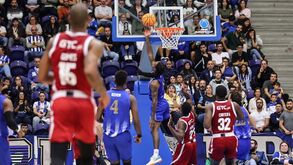 Portista Harrison antevê clássico da Luz: «Jogar contra públicos hostis funciona como combustível para nós»