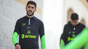Paulinho em tratamento no regresso do Sporting à Academia
