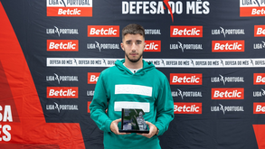Gonçalo Inácio recebeu prémio de defesa do mês: «É um enorme orgulho. A equipa ajuda muito»