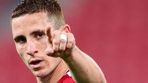 Grécia: Podence marca na goleada do Olympiacos sobre o OFI Creta