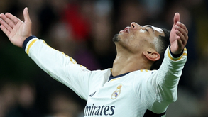 A crónica do Real Madrid-Girona, 4-0: Show de Jude e Vini cimenta liderança
