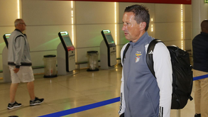 Comitiva do Benfica viaja esta manhã para o norte para jogar à noite com o V. Guimarães