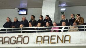 Advogado de Fernando Madureira com Pinto da Costa na tribuna do Dragão Arena