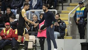 Joelho de Coates aconselha gestão