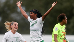 A crónica do Sporting-Racing Power, 1-0: Brittany agenda novo dérbi