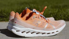 ON Cloudsurfer 7: conforto e versatilidade como pontos fortes