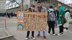 Micael de cartaz em riste: depois da fotografia o jovem tem prometida camisola de Fresneda