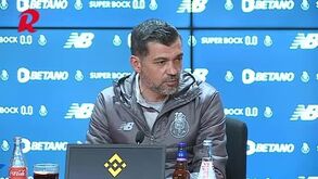 Um 'murro na mesa' por Taremi, as contas no final e a responsabilidade sem ironia: tudo o que disse Conceição