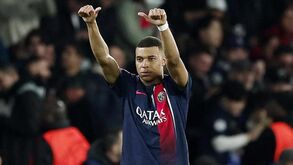 Mbappé já comunicou aos colegas de equipa que vai deixar o PSG 