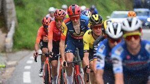 Volta ao Algarve: Geoghegan Hart anda a fazer de guia turístico em Portugal