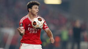 Fabrizio Romano avalia possível saída de João Neves «A situação será discutida no verão»