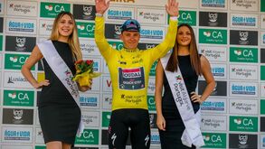Volta ao Algarve: Martínez vence no Malhão e Remco conquista geral