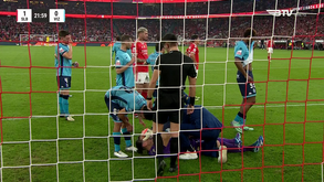 Guarda-redes do Vizela lesiona-se e abandona em lágrimas o relvado da Luz