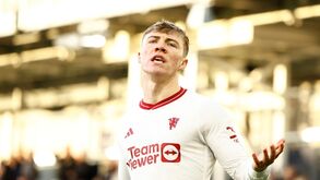 A crónica do Luton Town-Manchester United, 1-2: Hojlund rápido e eficaz