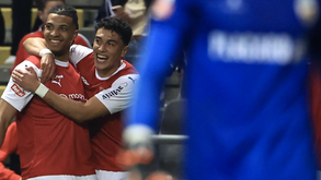 A crónica do Sp. Braga-Farense, 2-1: Crédito do banco aliviou a tensão