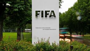 FIFA suspende parcialmente novo regulamento de agentes de futebol