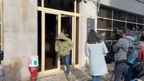 Agressões em clássico de hóquei em patins: o momento em que arguidos deixam tribunal após adiamento da sessão
