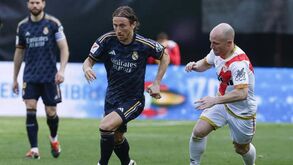 Luka Modric recebe convite para continuar no Real Madrid... mas não como jogador