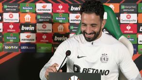 «Ele vai ficar com o meu trabalho, não vai?»: a pergunta de Amorim que arrancou risos na conferência do Sporting