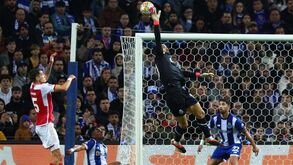 Diogo Costa brinca com Galeno: «Costumo dizer que só faz nos treinos, mas já vi que tenho de estar calado...»