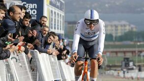 Tarling lidera uma geral 'empatada' d'O Gran Camiño após vencer 'crono' inicial