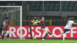 Lazio vence Torino e sobe ao 7.º lugar da Serie A