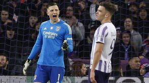 As notas dos jogadores do Benfica frente ao Toulouse: a vantagem de ter Trubin na baliza