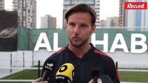 Record em Riade com Rakitic... emocionado: «Lágrimas de João Neves tocaram-nos a todos»