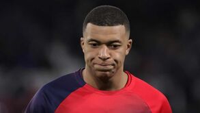 A mensagem que Mbappé deixou ao ex-jogador do Boavista que está em coma induzido 