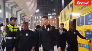 Record em Riade: o momento em que Ronaldo chega a liderar a comitiva do Al Nassr ao estádio do Al Shabab