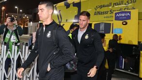 Da reza à entrada do estádio à chegada dos craques: Record acompanha Al Shabab-Al Nassr