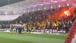 Ronaldo lidera festejos após vitória sofrida com um 'haka' dos adeptos do Al Nassr e muitos abraços