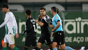 Os casos do Rio Ave-Sporting: especialistas Record analisam lances polémicos