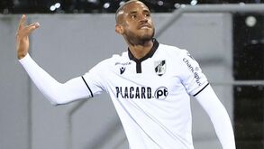 André Silva despede-se do V. Guimarães: avançado foi à academia mas já não treinou