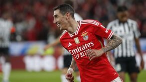 Número 10 do Rosário Central 'dá' camisola a Di María: «Esqueçam isso, não há qualquer dúvida»