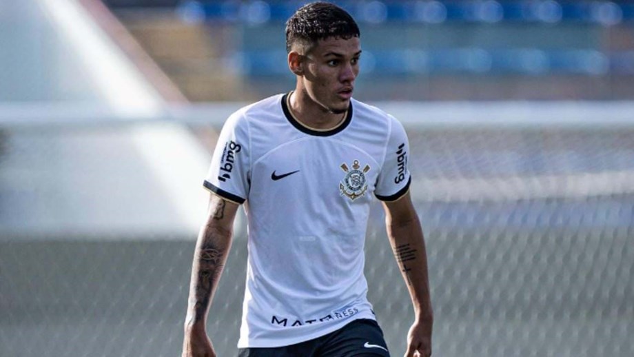 Jogador Do Corinthians Investigado Após Morte De Jovem Na Sequência De