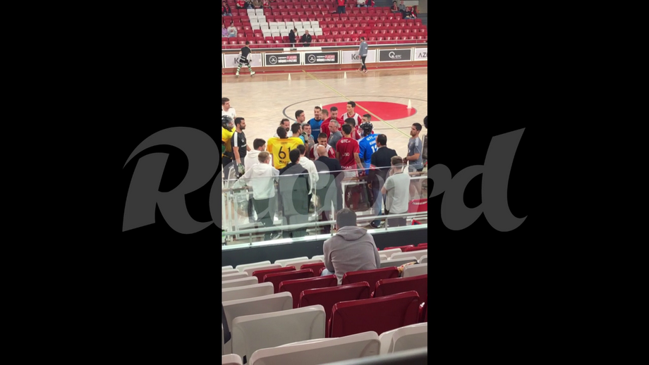 O dérbi de hóquei em patins começou a ferver...