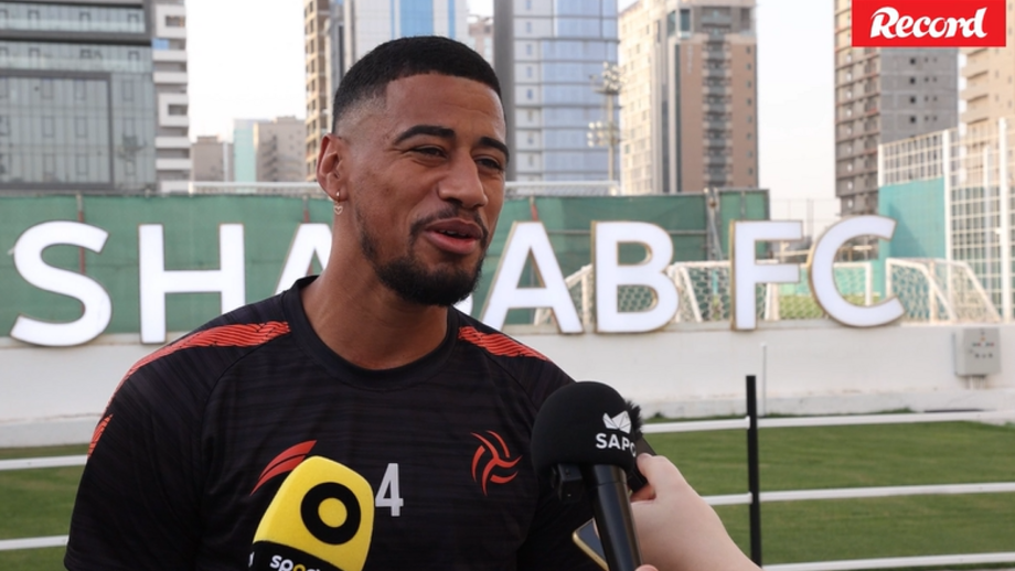 Jogador do Al-Shabab elogia trabalho do treinador Vítor Pereira