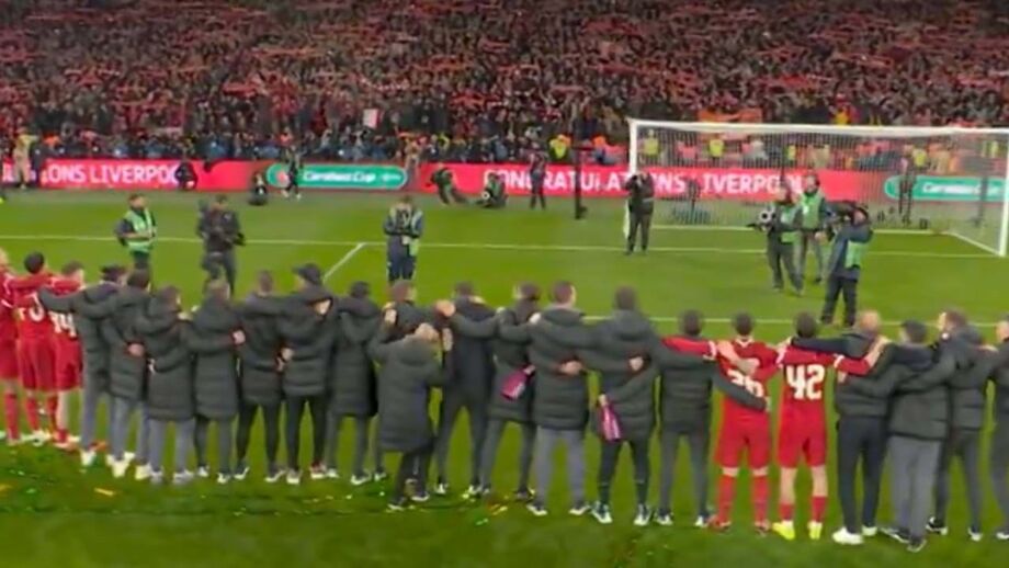 Reds derrotaram o Chelsea na final da Taça da Liga inglesa