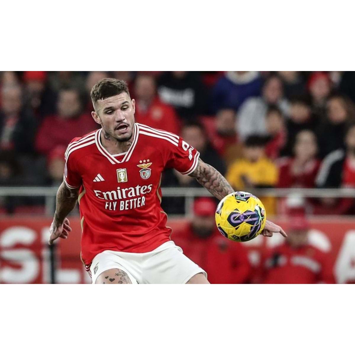 No lugar de Otamendi: Morato volta a ser central - Benfica