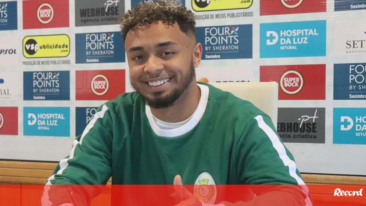 Ex-Benfica Mário Ferreira relança carreira no V. Setúbal: «Deus deixa-nos cair para nos preparar para algo maior»