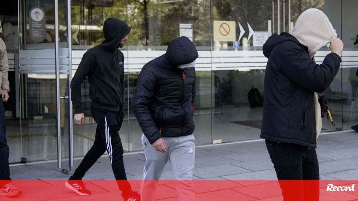 Spotter muda versão em tribunal no casos dos casuals do Benfica: «Afinal não é ele»