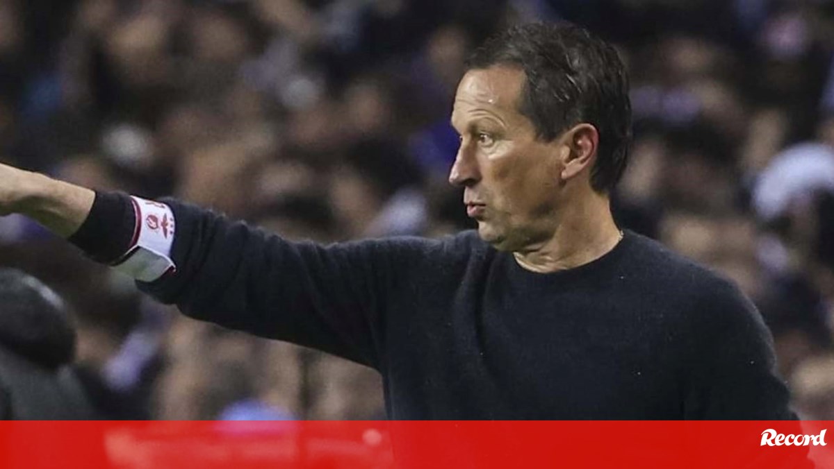 Mexidas à vista para o Rangers: Schmidt muda sempre o onze após goleadas